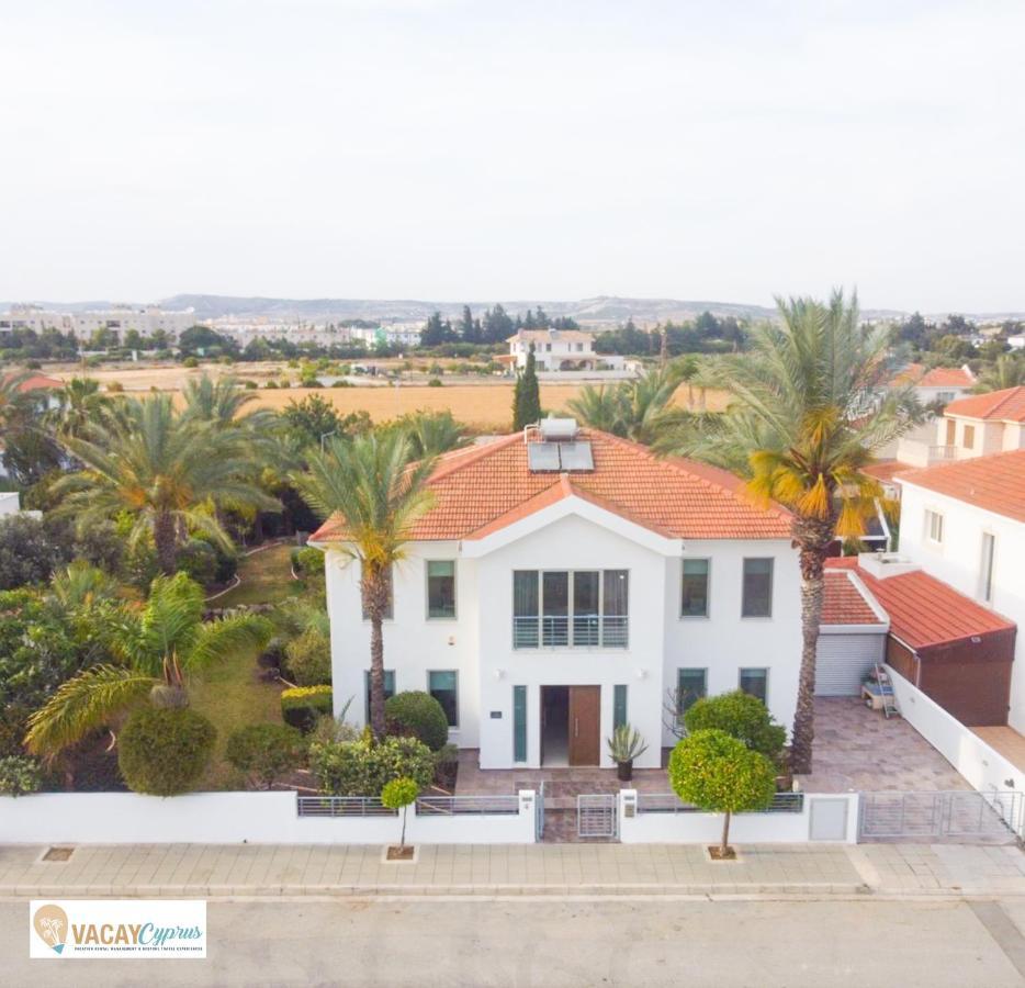 Villa Artemis Ларнака Экстерьер фото
